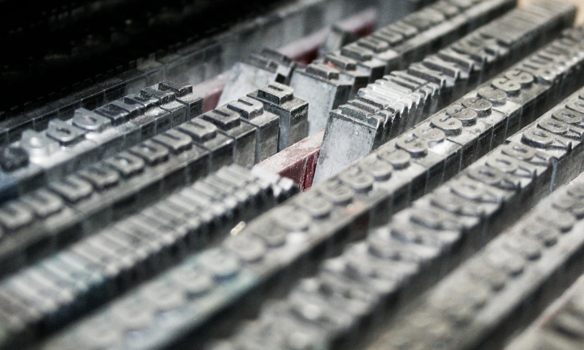 Satz und Druck Service GmbH www.satz-und-druck.com Jüttner Garbsen Hannover Werbeagentur Druckerei Grafikdesign Team Visitenkarten Flyer Broschüren Plakate Poster Hochzeitspapeterie Trauerkarten Region Hannover Werbemittel